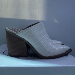 Steve Madden Playa Bootie 9.5